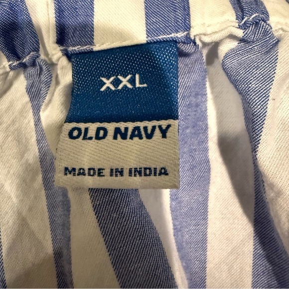 NWT Old Navy Cami Crop Top Blue and White Striped Women's
XXL - Picture 6 of 8